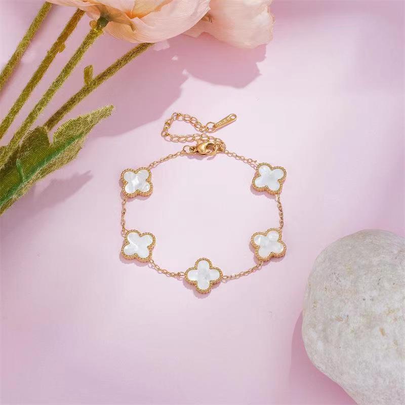Inspired 18kt GoldTone Four Cleaf Bracelet