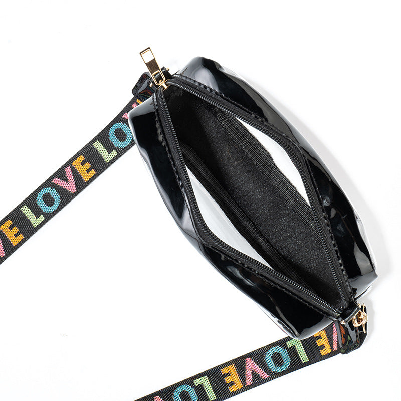 Clear PVC Jelly Bag – Fashionable Crossbody Messenger with Heart Patch for Women