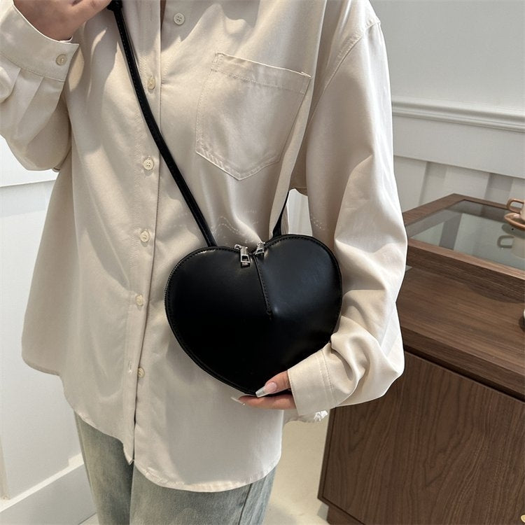 Lior Solid Color Heart Shape Shoulder Bag