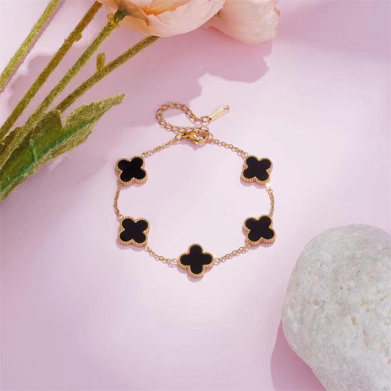 Inspired 18kt GoldTone Four Cleaf Bracelet