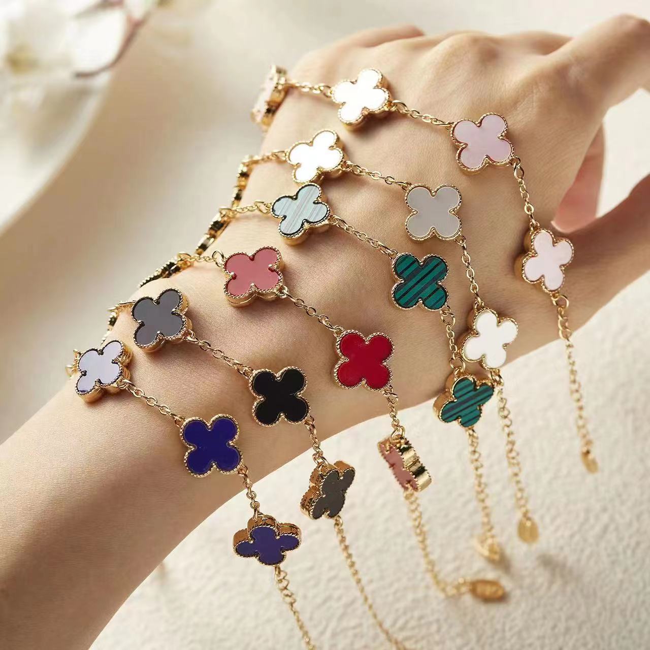 Inspired 18kt GoldTone Four Cleaf Bracelet