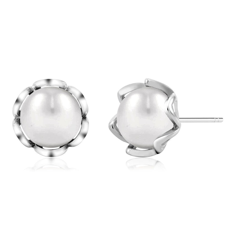 Flowered Pearl Stud Earrings