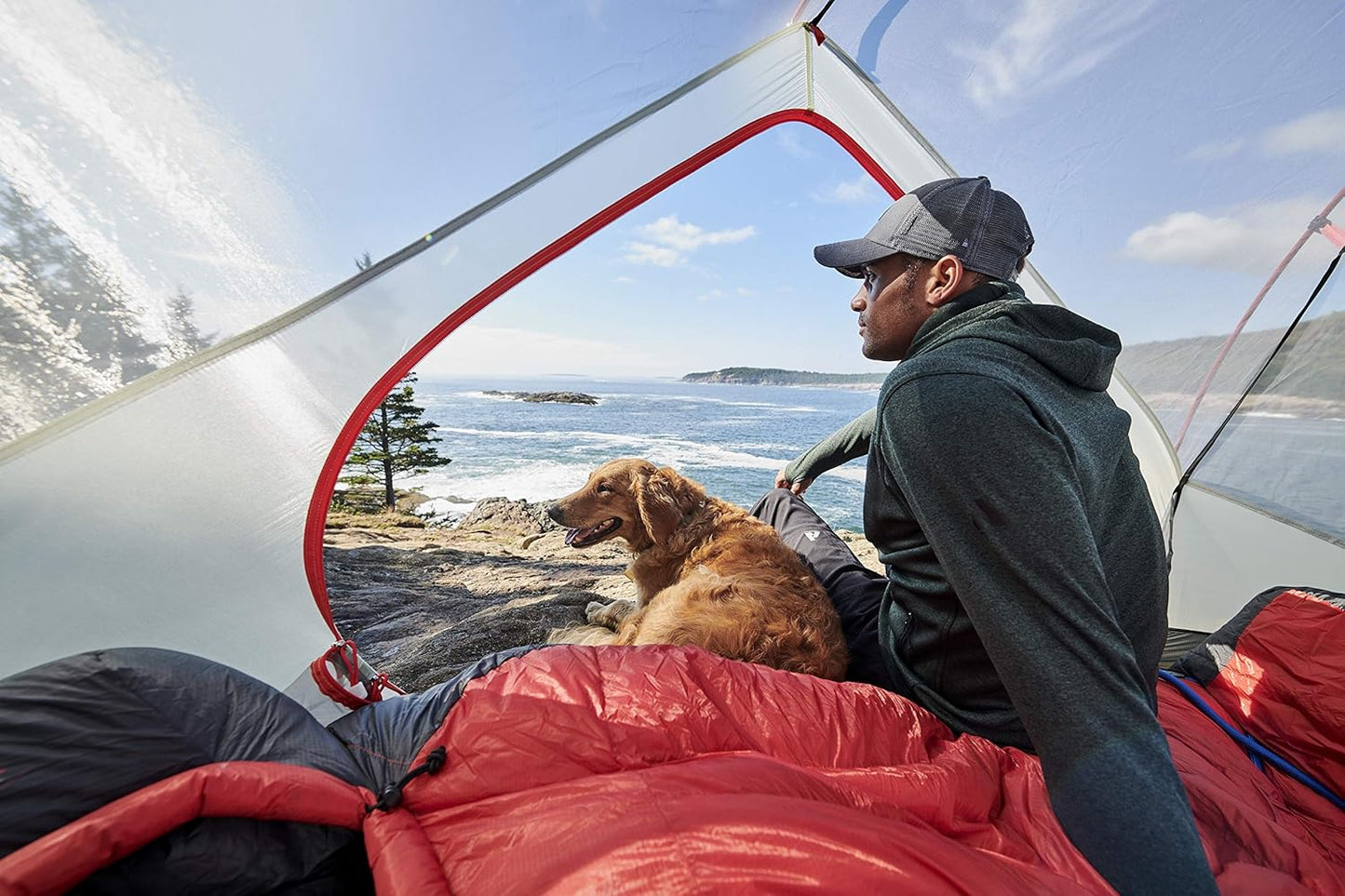 Eddie Bauer - Heated Throw Blanket, Water Resistant Throw with Warming Pocket & Rechargeable Battery, Weather Smart Fleece for Travel, Camping, and Outdoor Use (Khaki/Black)