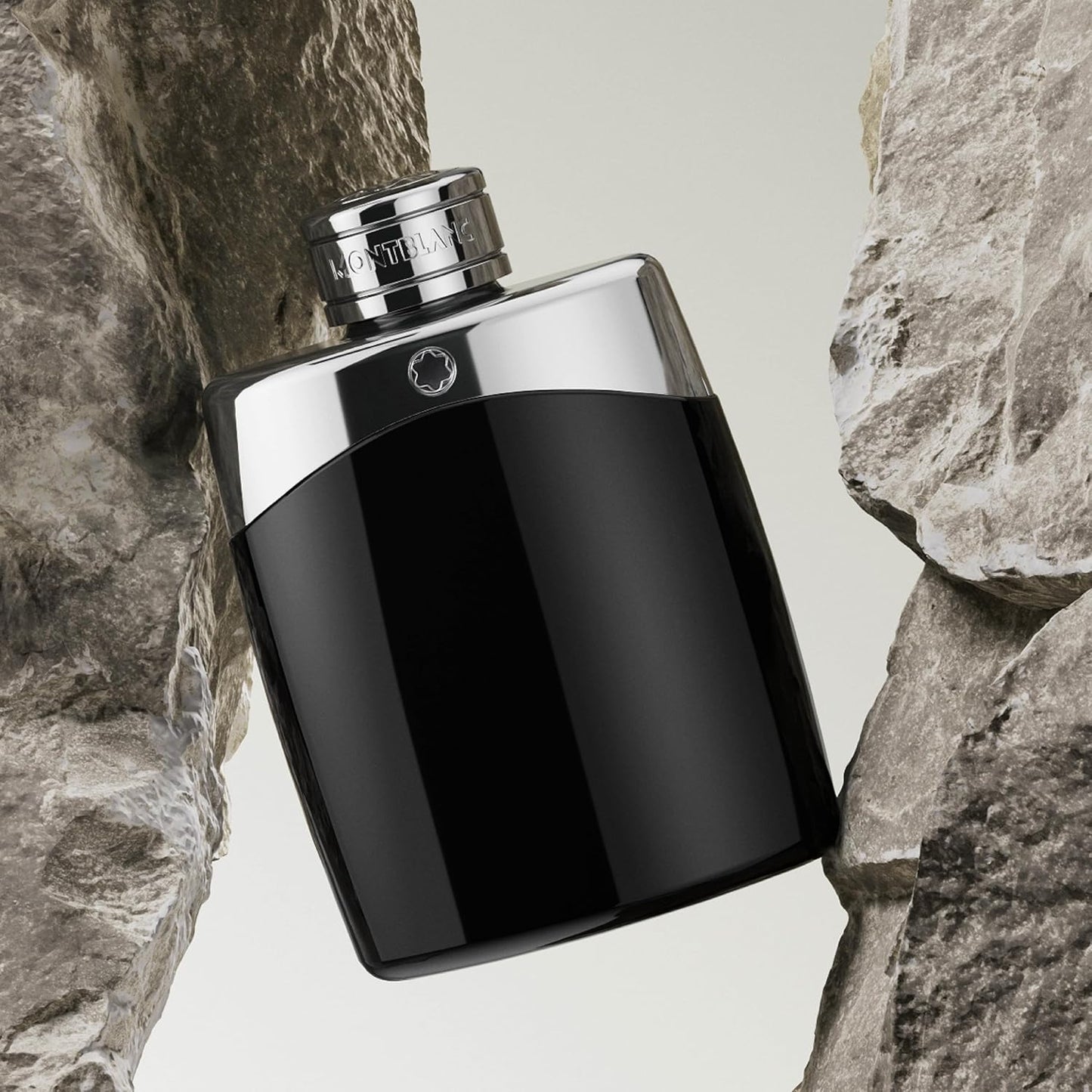 MONTBLANC - Legend Eau de Toilette - Men's Fragrance - Fresh & Fougere - With notes of Bergamot, Jasmine & Sandalwood 3.3 Fl Oz
