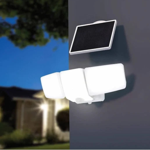 2500L Motion Activated Solar Security Light Triple Head Lutec